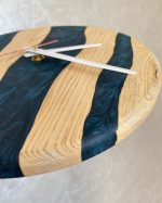 Masivní dřevěné hodiny s epoxidem průměr 23 cm