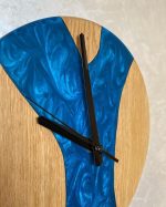 Masivní dřevěné hodiny s epoxidem průměr 23 cm