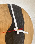Masivní dřevěné hodiny s epoxidem průměr 23 cm