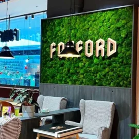 Mechová stěna s logem pro firemní design - Mono mach s písmeny (islandský mech, koulový mech nebo provens mech)