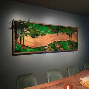 Mechový obraz s dřevem – ořechový lesní krajina